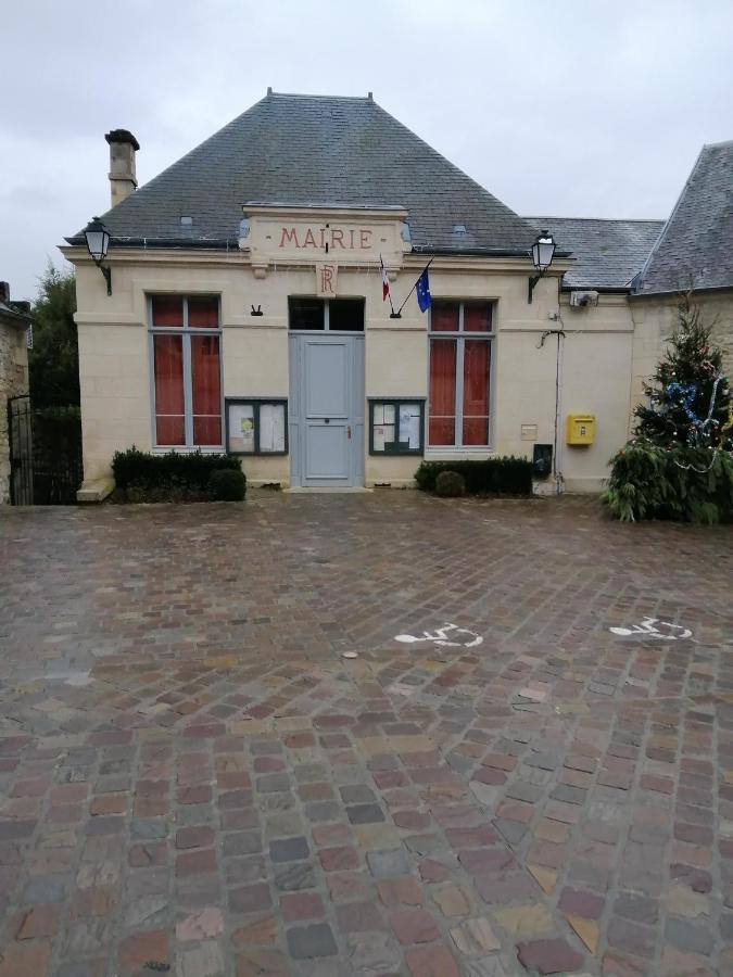 Au Repos Du Verger Couvrelles Exterior foto